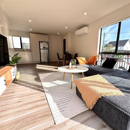 Cbd Luxury Parkside Living 2 Bedroom With Parking Крайстчёрч Экстерьер фото